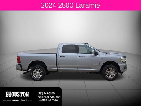 Used 2024 RAM 2500 Laramie w/ Safety Group AWD/4WD image 2