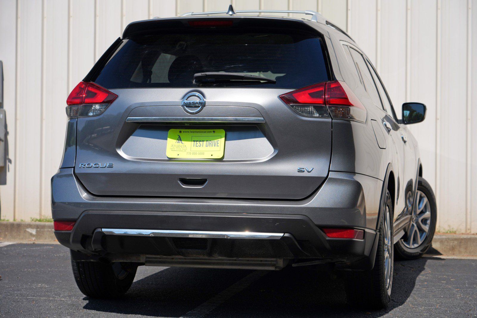 Used 2017 Nissan Rogue SV FWD image 4