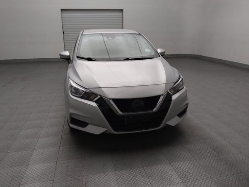 Used 2021 Nissan Versa SV FWD image 14