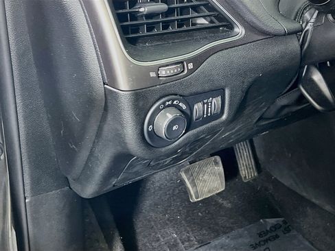 Used 2022 Jeep Cherokee Latitude Lux AWD/4WD image 10