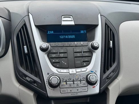 Used 2015 Chevrolet Equinox LS image 19