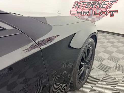 Used 2017 Mercedes-Benz S 550 4MATIC Sedan image 32