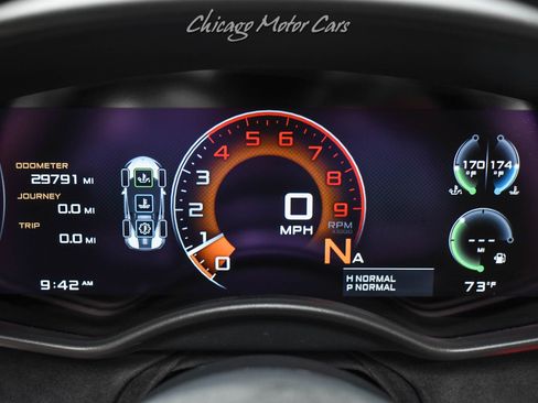 Used 2018 McLaren 570S Spider RWD image 10