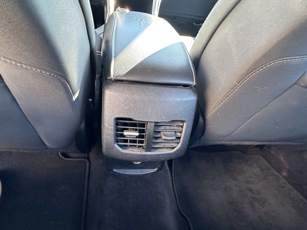 Used 2017 Ford Fusion SE w/ Fusion SE Technology Package FWD image 20