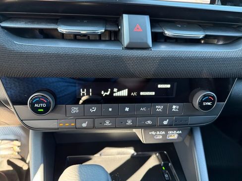 New 2026 Subaru Outback Limited image 25