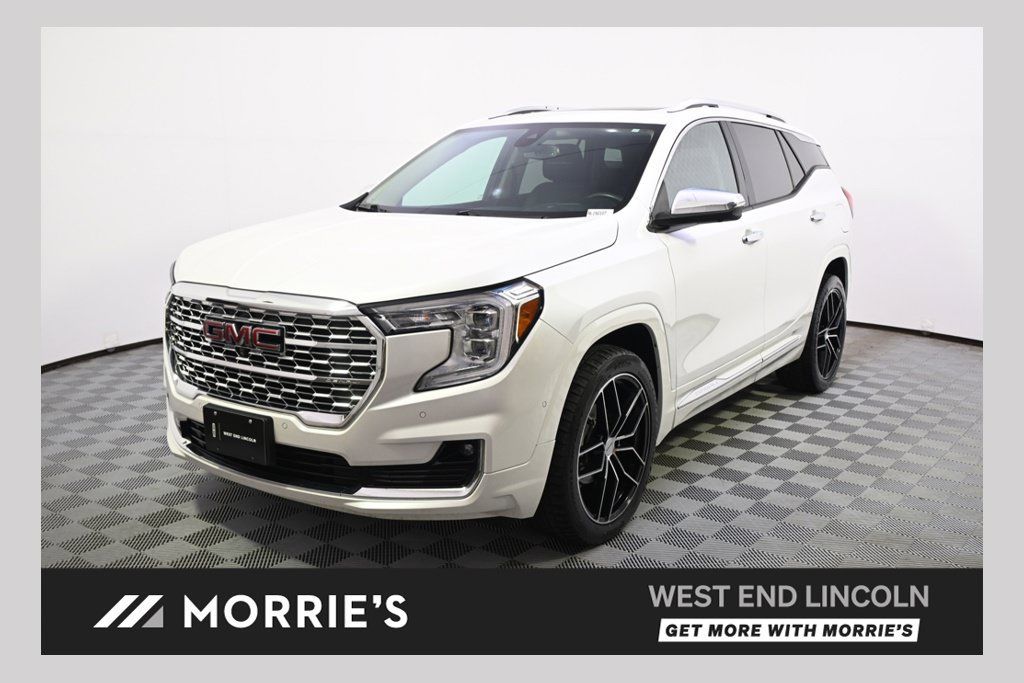 Used 2022 GMC Terrain Denali w/ Denali Premium Package AWD/4WD image 1
