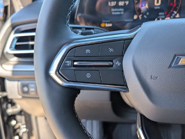 New 2027 Chevrolet Traverse LT w/ Sun and Wheel Package FWD image 17
