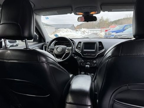 Used 2020 Jeep Cherokee Latitude Plus w/ Cold Weather Group image 83