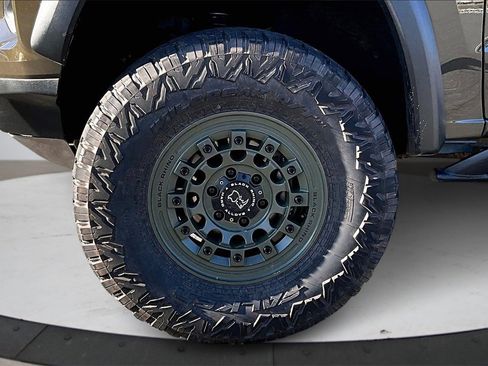 Used 2023 Chevrolet Colorado ZR2 w/ ZR2 Convenience Package III image 32