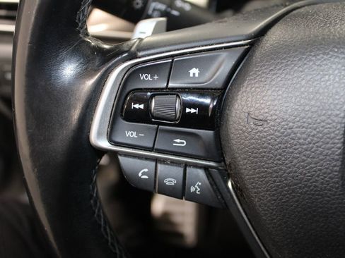 Used 2018 Honda Accord Sport image 19