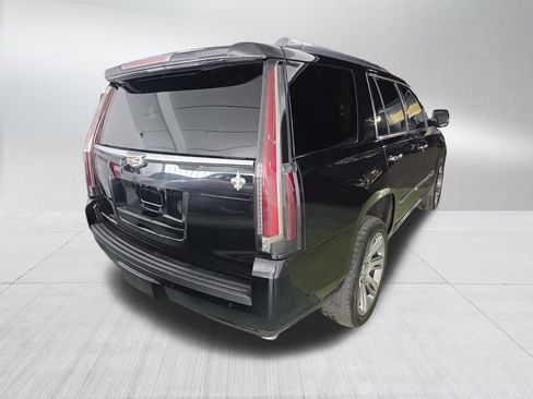 Used 2016 Cadillac Escalade Premium image 4