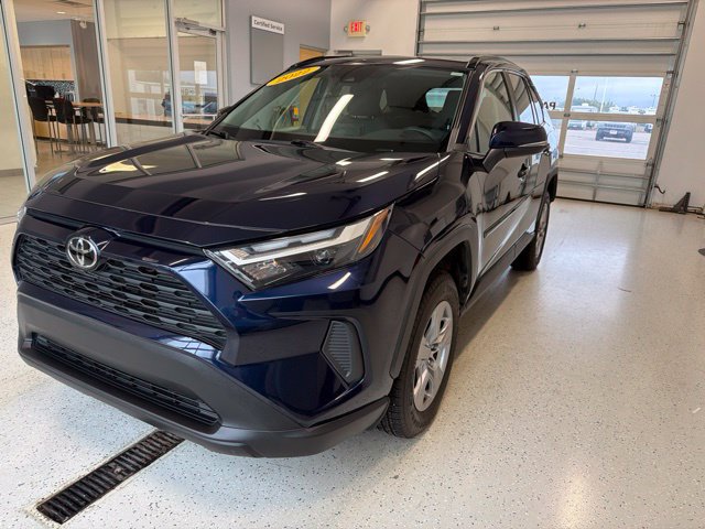 Used 2022 Toyota RAV4 XLE w/ Convenience Package AWD/4WD image 5