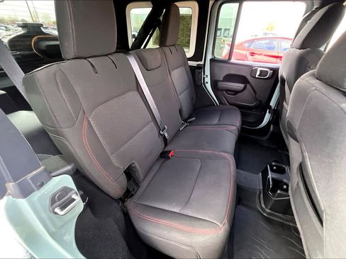 Used 2023 Jeep Wrangler Unlimited Rubicon image 16