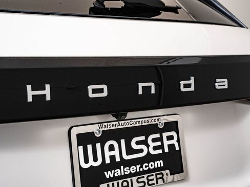 Used 2024 Honda Prologue EX image 17