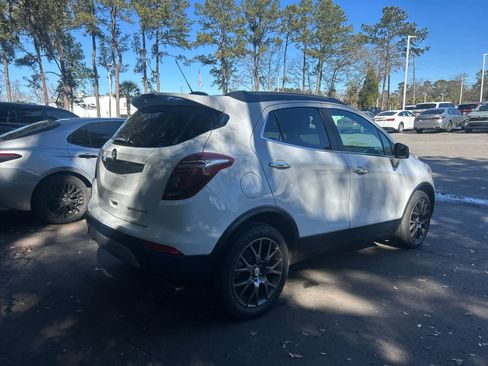 Used 2019 Buick Encore Sport Touring image 3