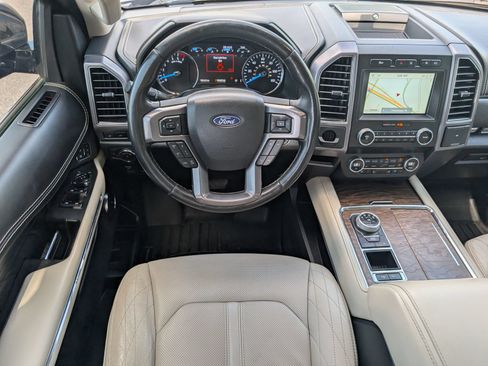 Used 2020 Ford Expedition Platinum RWD image 18