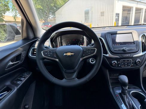 Used 2024 Chevrolet Equinox LT FWD image 13