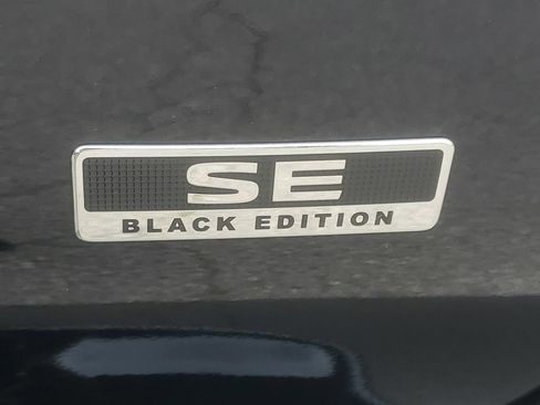 Used 2024 Mitsubishi Outlander SE Black Edition AWD/4WD image 37