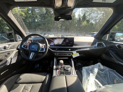 New 2026 BMW X5 M Competition w/ Executive Package image 18