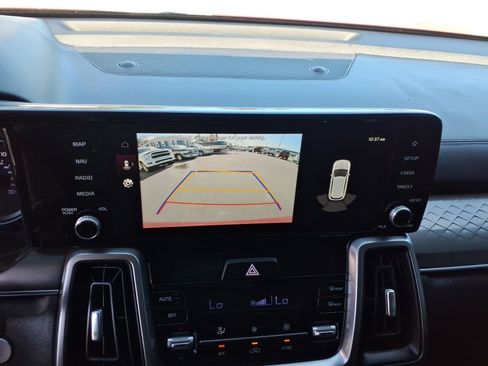 Used 2023 Kia Sorento S w/ Panoramic Sunroof Package FWD image 30