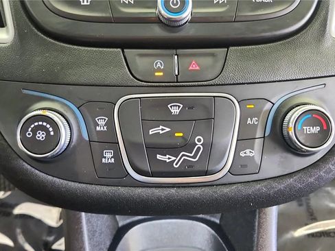 Used 2024 Chevrolet Malibu RS FWD image 30
