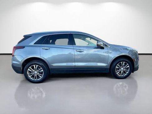 Used 2022 Cadillac XT5 Premium Luxury image 2