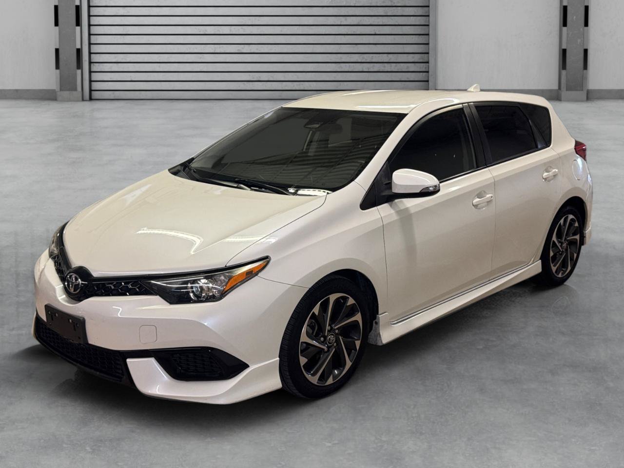 Used 2017 Toyota Corolla iM FWD image 29