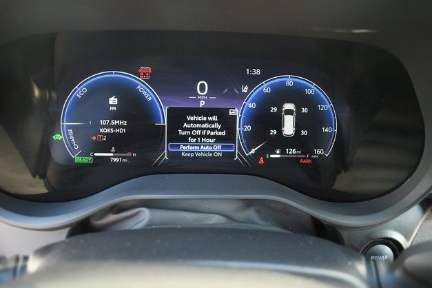 Used 2025 Toyota Sienna Limited AWD/4WD image 34