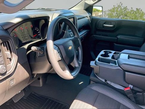 Used 2025 Chevrolet Silverado 1500 Custom w/ Turbomax Blackout Package AWD/4WD image 12