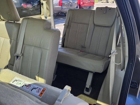 Used 2015 Lincoln Navigator 4WD w/ Equipment Group 101A Reserve image 34