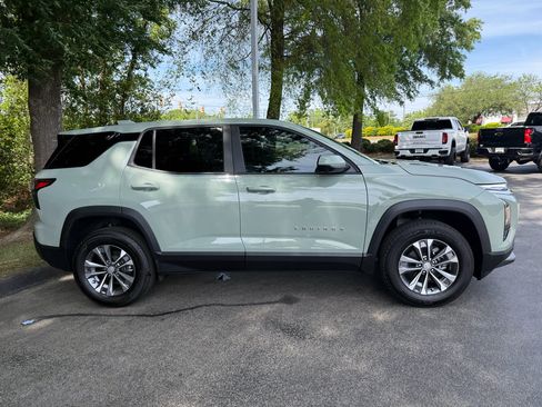 New 2026 Chevrolet Equinox LT w/ Convenience Package II AWD/4WD image 11