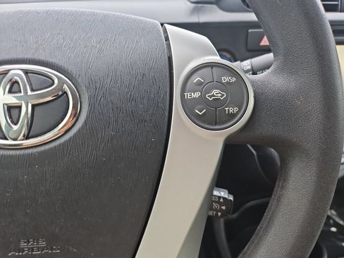 Used 2014 Toyota Prius C Three FWD image 27