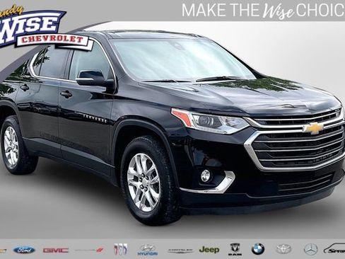 Certified 2021 Chevrolet Traverse LT AWD/4WD image 1