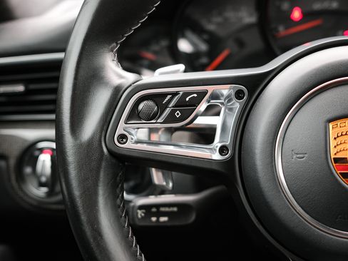 Used 2019 Porsche 911 Carrera GTS RWD image 18