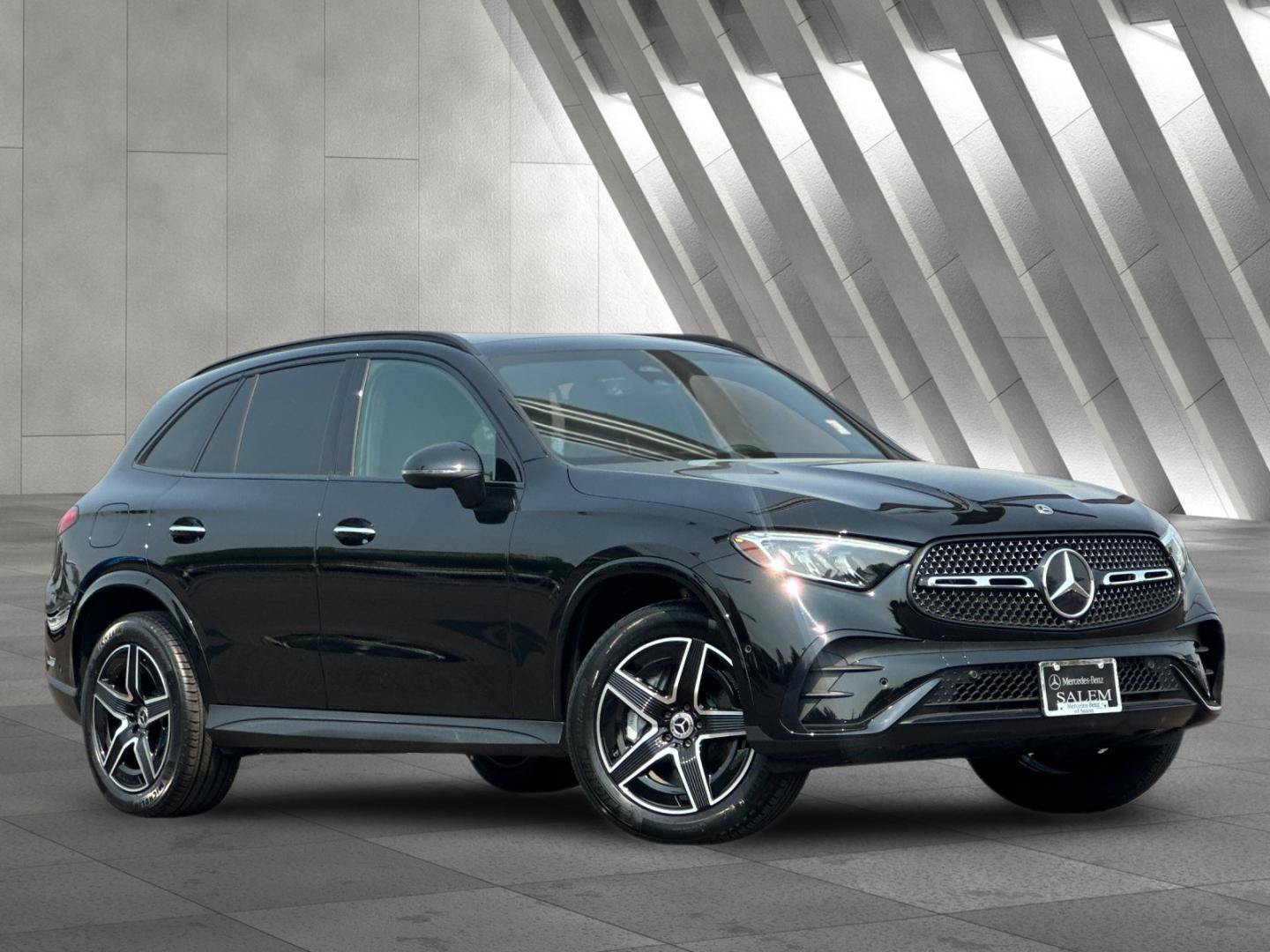 Certified 2024 Mercedes-Benz GLC 300 4MATIC image 2