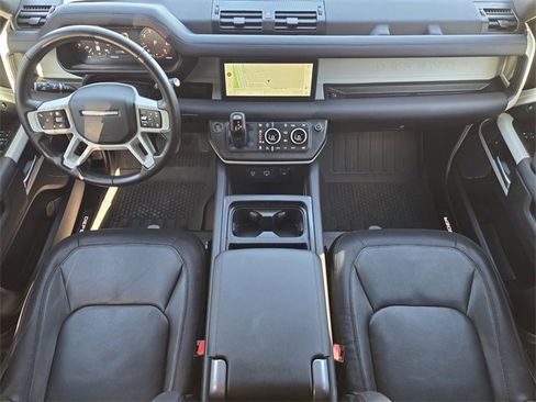 Used 2024 Land Rover Defender 110 X-Dynamic SE image 20