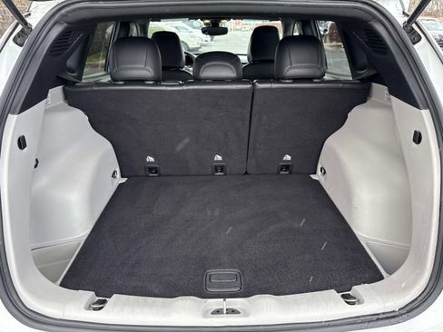 Used 2024 Jeep Compass Limited image 27