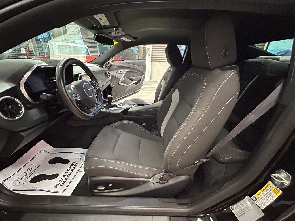 Used 2016 Chevrolet Camaro SS RWD image 45