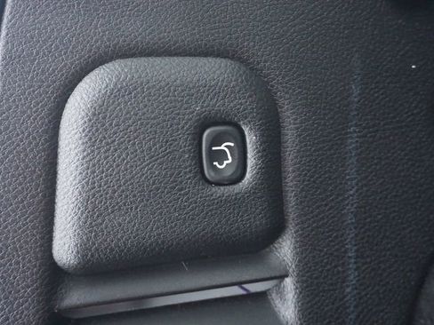 Certified 2019 Jeep Grand Cherokee Limited w/ Luxury Group II image 27