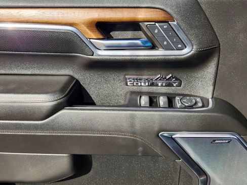 Used 2024 Chevrolet Silverado 1500 High Country w/ High Country Premium Package image 26