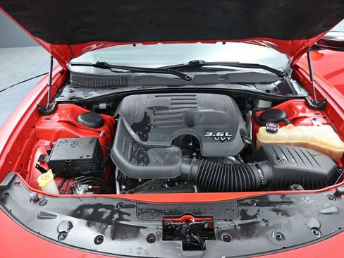 Used 2020 Dodge Charger GT w/ Blacktop Package RWD image 12