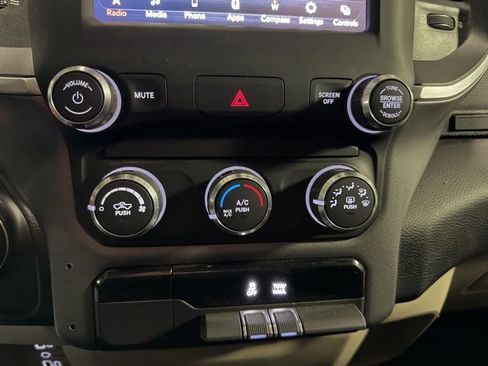 Used 2020 RAM 1500 Lone Star image 17