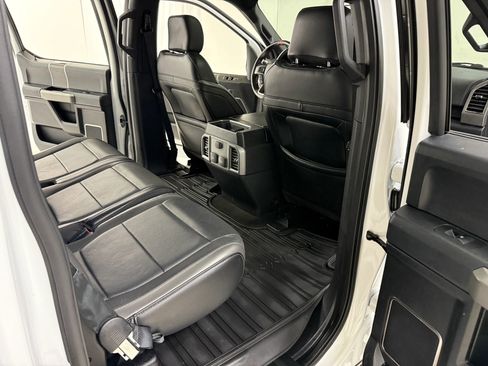 Used 2019 Ford F150 Raptor w/ Equipment Group 802A Luxury image 27