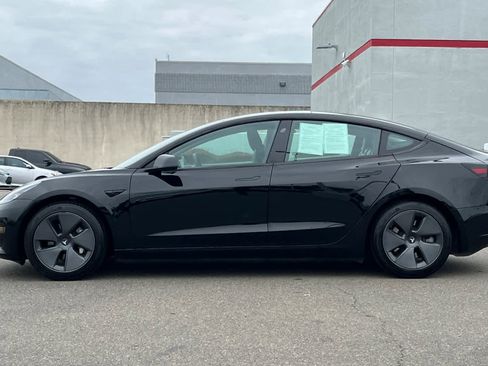 Used 2021 Tesla Model 3 Long Range AWD/4WD image 9