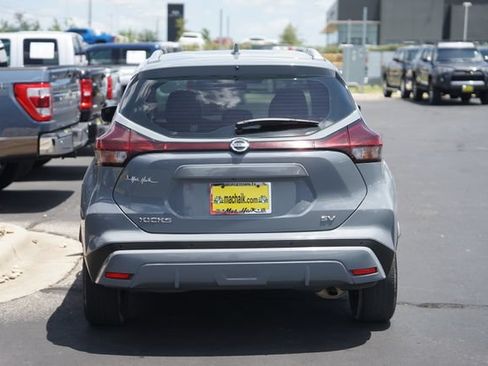 Used 2021 Nissan Kicks SV FWD image 7