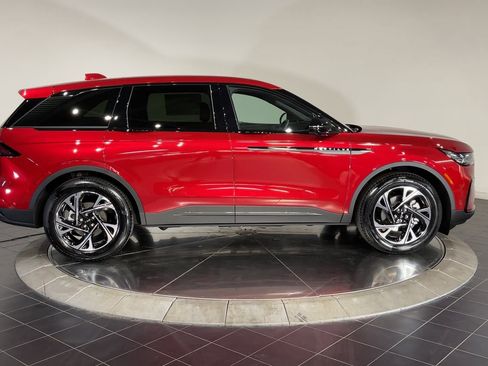 New 2024 Lincoln Nautilus Premier w/ Equipment Group 102A image 5