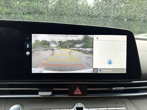Certified 2025 Hyundai Elantra SEL FWD image 25