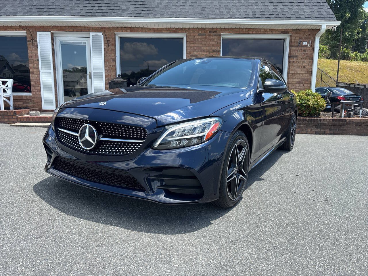 Used 2019 Mercedes-Benz C 300 4MATIC Sedan w/ AMG Line image 3