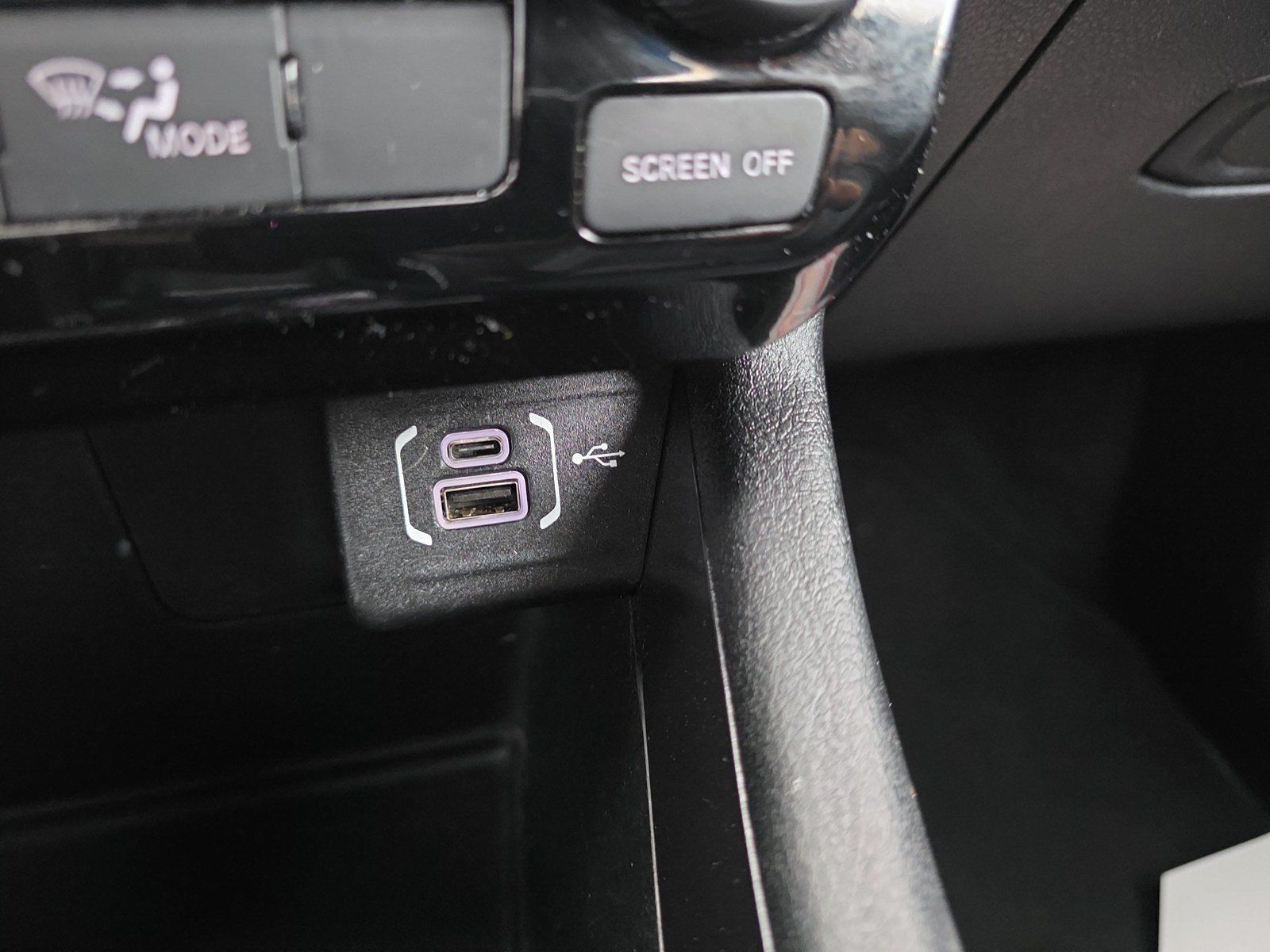 Used 2024 Jeep Compass Latitude AWD/4WD image 29