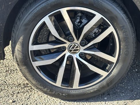 Certified 2025 Volkswagen Jetta SE image 7